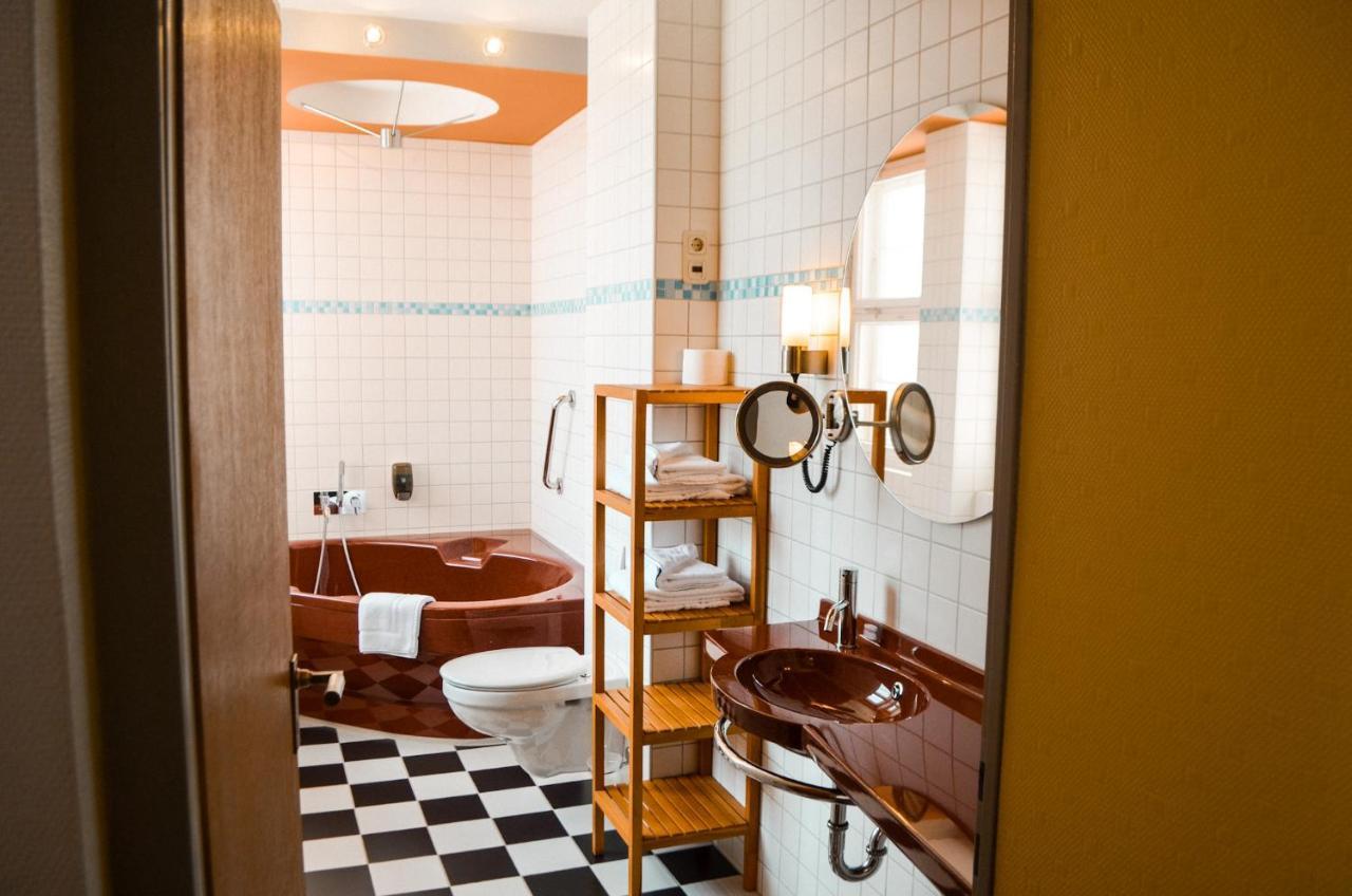 Haus Des Volkes - Das Bauhaushotel Probstzella Eksteriør bilde