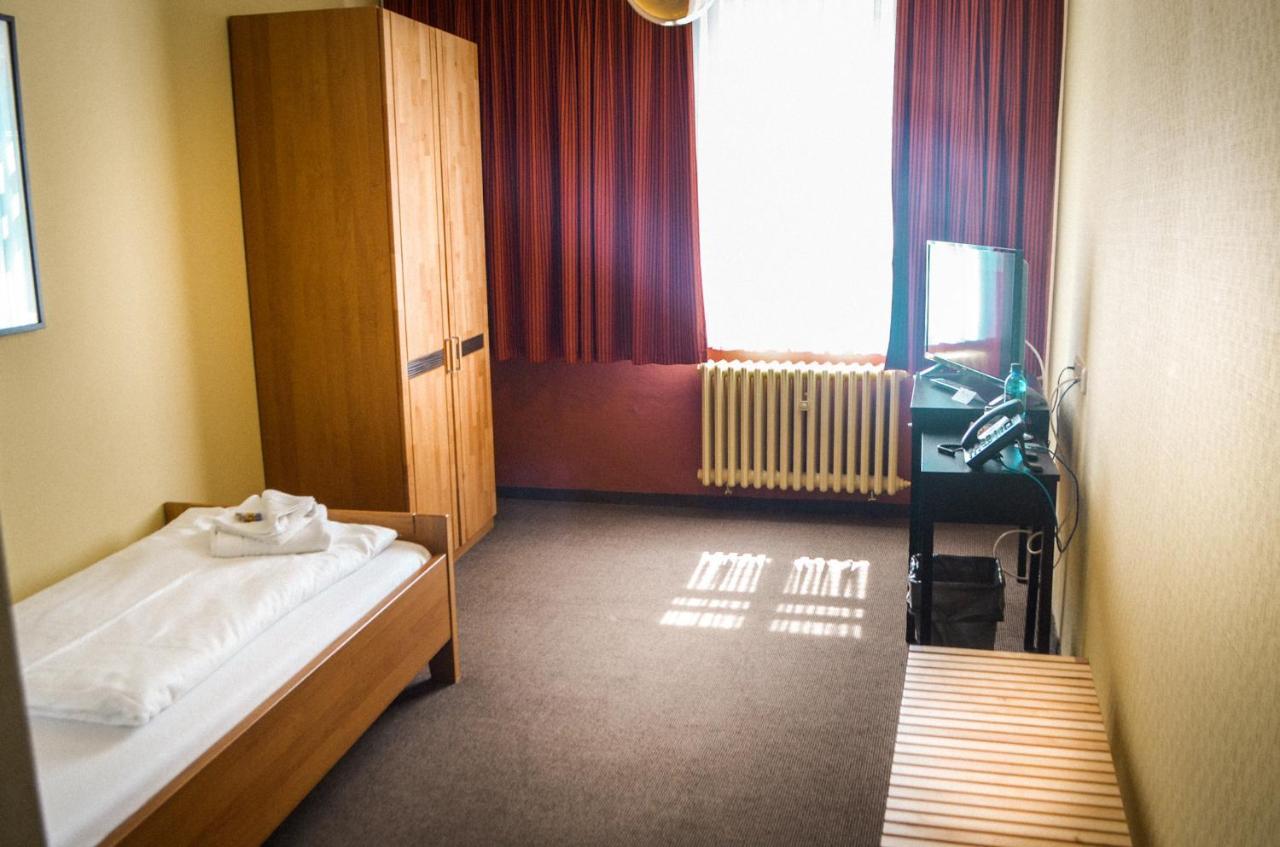 Haus Des Volkes - Das Bauhaushotel Probstzella Eksteriør bilde