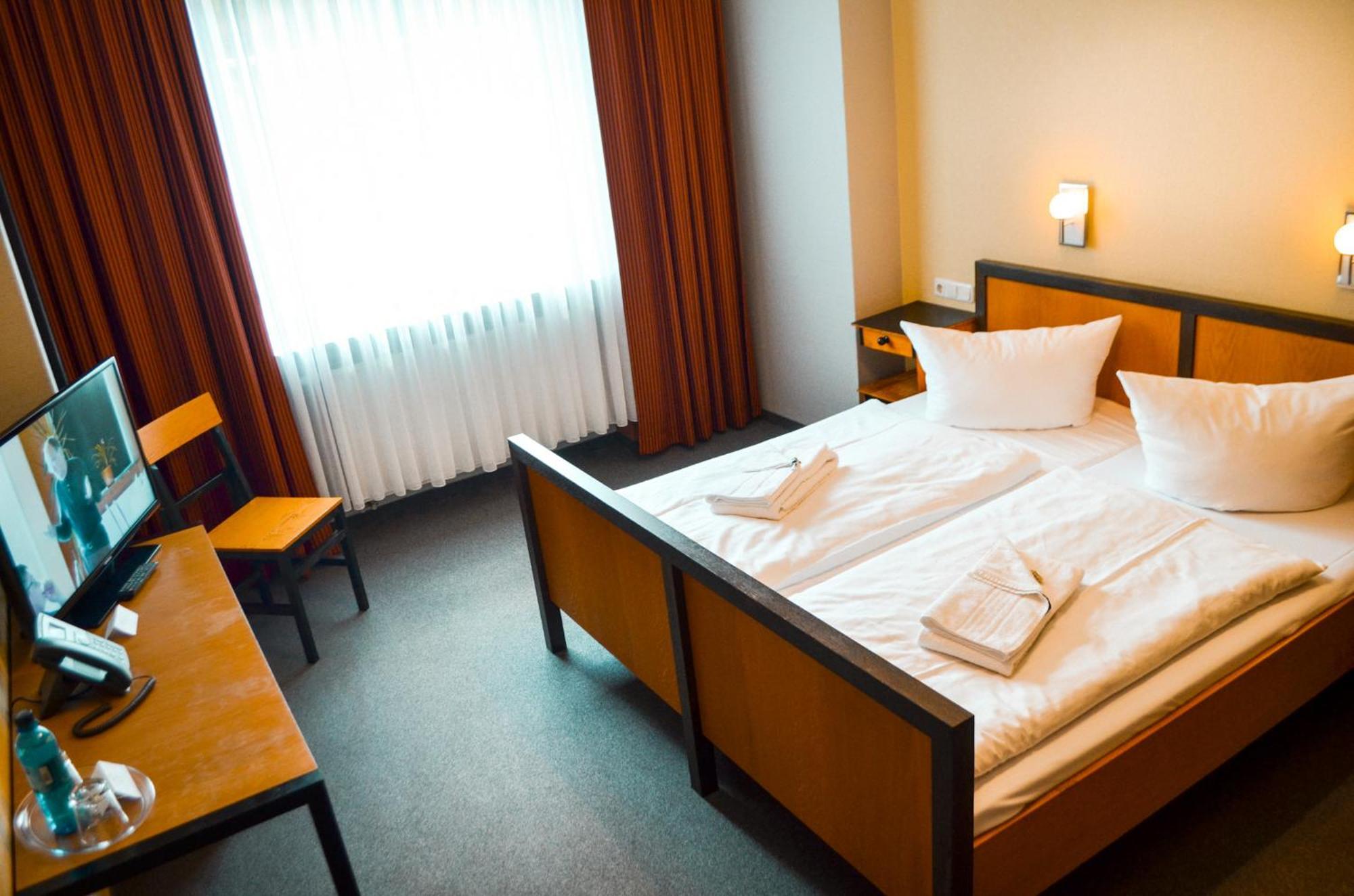 Haus Des Volkes - Das Bauhaushotel Probstzella Rom bilde